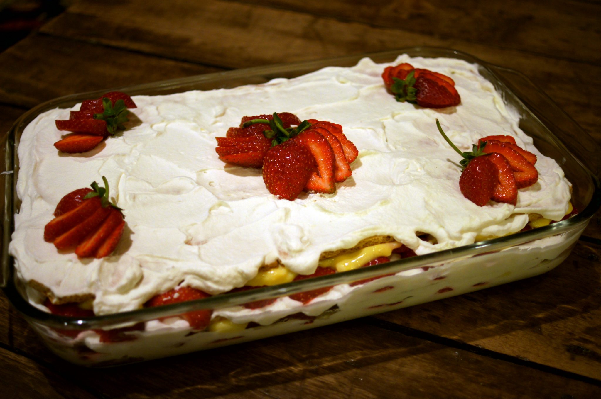 No Bake Icebox Strawberry Cake - Heeman's